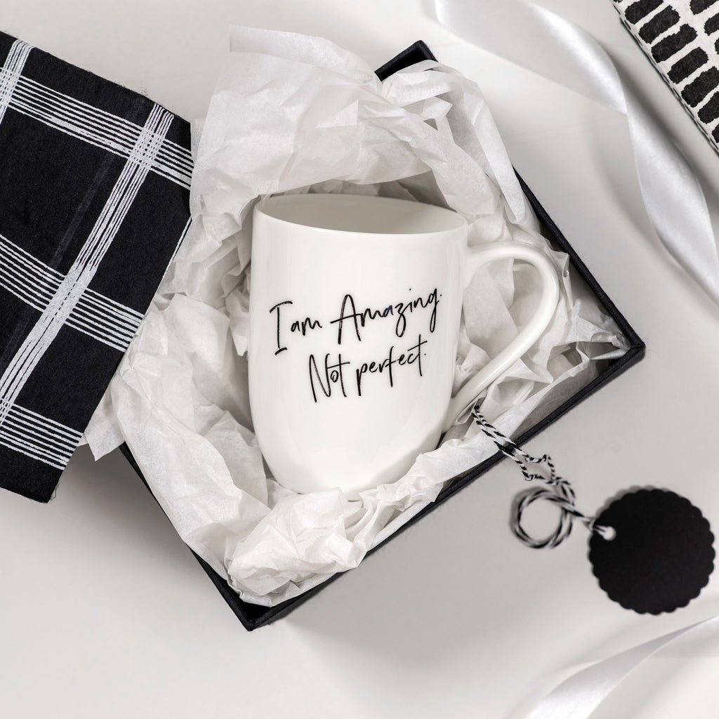 VILLEROY AND BOCH Statement Mesajlı Kupa 'Amazing. Not Perfect' D’Maison