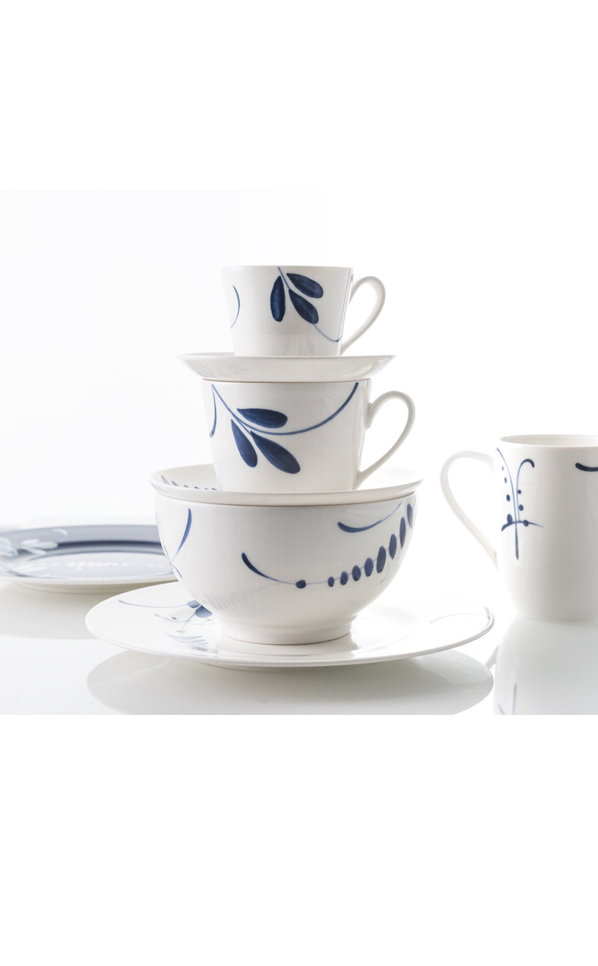 VILLEROY AND BOCH H Old Luxembourg Brindille Blue Blanc Kase 0,65 L D’Maison 