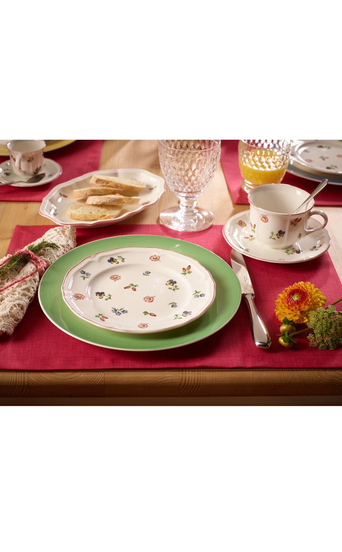 VILLEROY AND BOCH Petite Fleur Çiçek Desenli Pasta Tabağı 21 cm D’Maison 