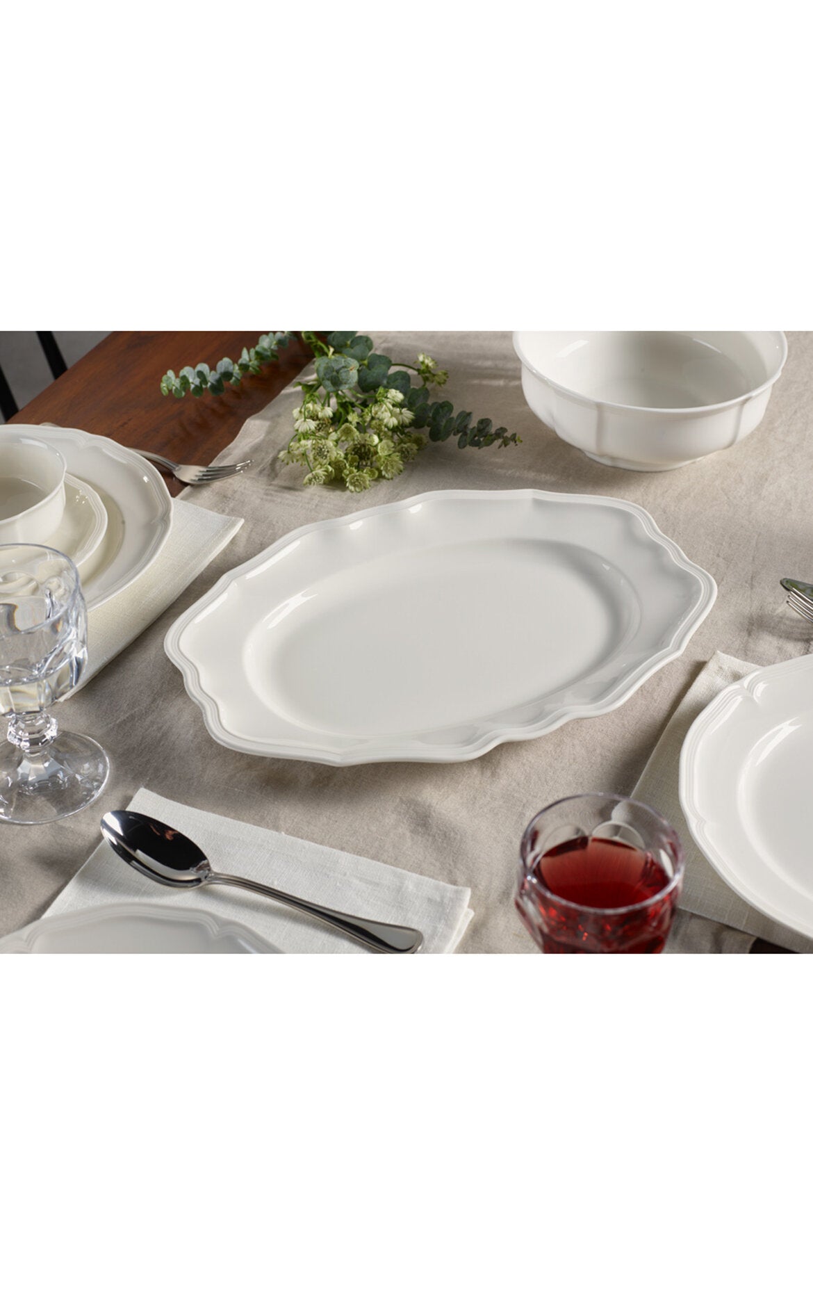 VILLEROY AND BOCH Manoir Beyaz Oval Servis Tabağı 37 cm D’Maison 