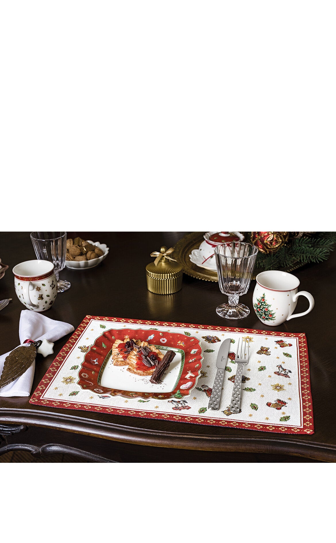 VILLEROY AND BOCH H Toy's Delight Goblen Amerikan Servis D’Maison 