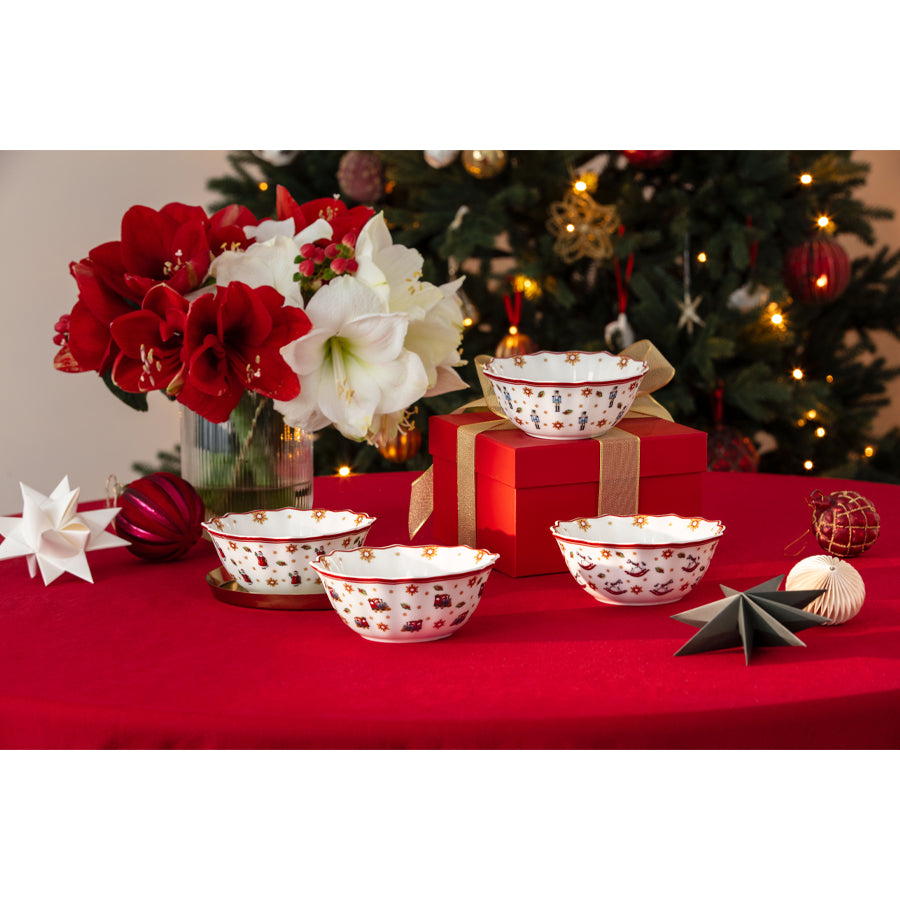 Toy's Delight Yılbaşı Temalı 4 Parça Porselen Kase Seti 15 cm